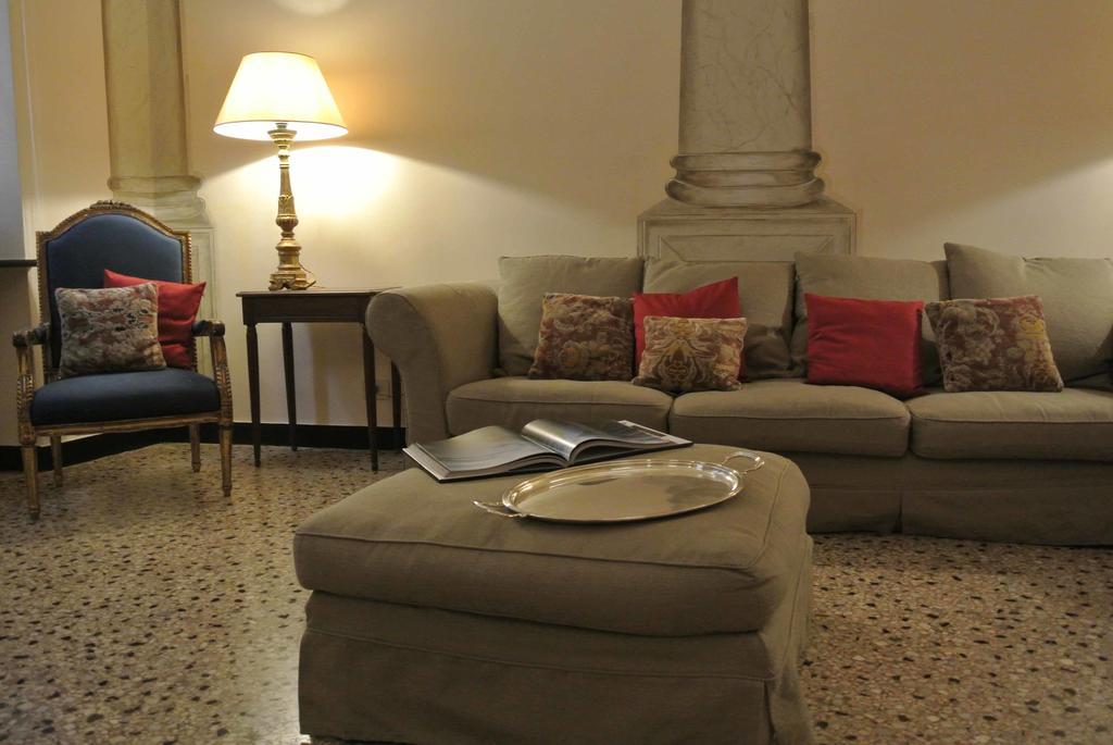 Palazzo Zecchino B&B ジェノヴァ エクステリア 写真